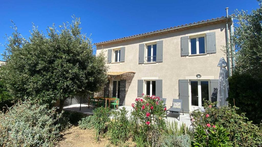 Photo de la Villa spacieuse avec terrasse et vue Mont Ventoux