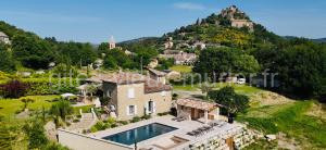 Mas des Anges - Bastide de 5 chambres avec piscine à Entrechaux