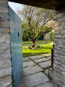 Pavillon provençal à Entrechaux