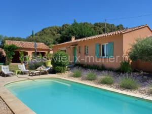 Maison agréable pour vacances en Provence, idéale pour 8 personnes à Entrechaux